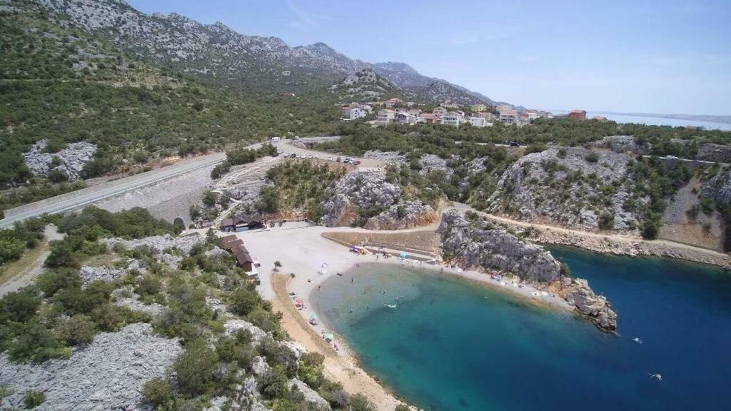 Apartmani Cesarica Karlobag Exterior foto